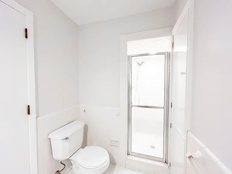 6304 Vernon Ave — Photo 10