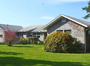 68 Peconic Ave, Shelter Island, NY 11964