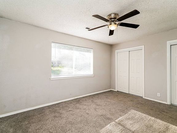 4th image of 4401 S Cypress Ave W