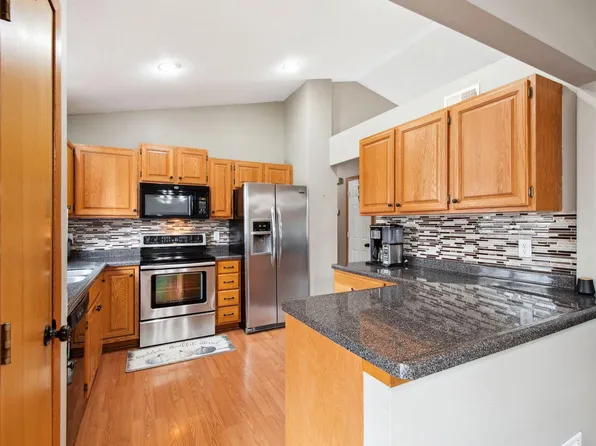 10200 Upper 205th St W, Lakeville, MN 55044