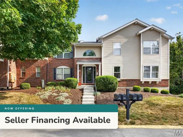 618 Pine Ridge Trails Ct APT 203, Ballwin, MO 63021
