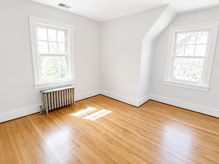 2154 Emerson Ave — Photo 15