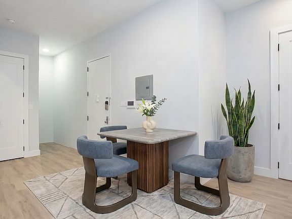 5th image of 152 Patchen Ave Suite 1