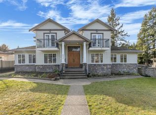 9833 128th St, Surrey, BC V3T2Y5