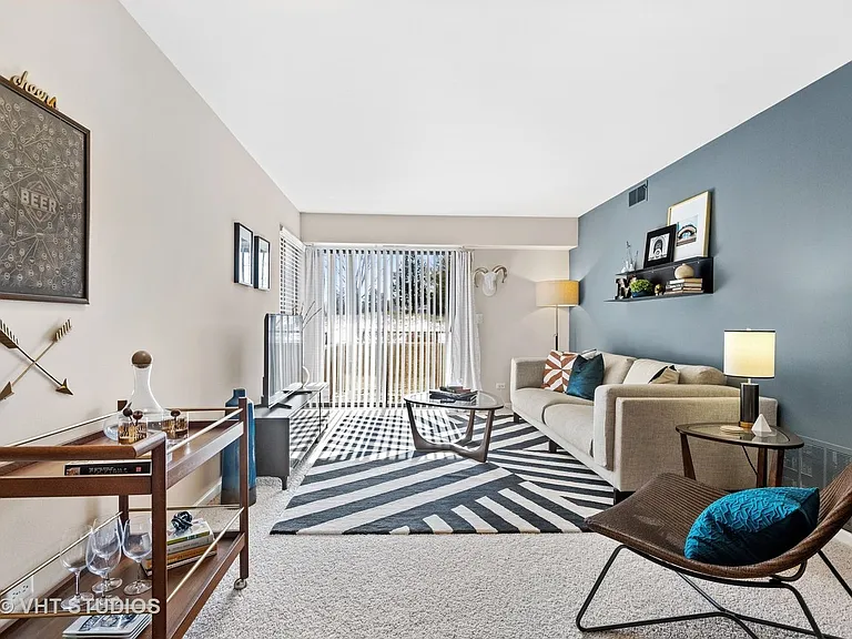 1621 Westminster Dr #112 — Photo 49