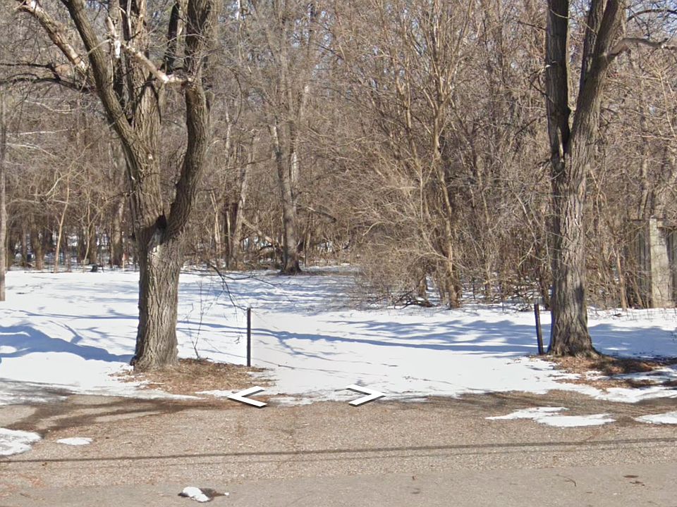 1st image of 10140 Grand Ave S