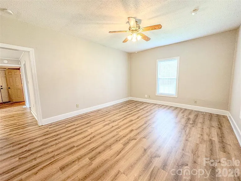 818 Grier St — Photo 5
