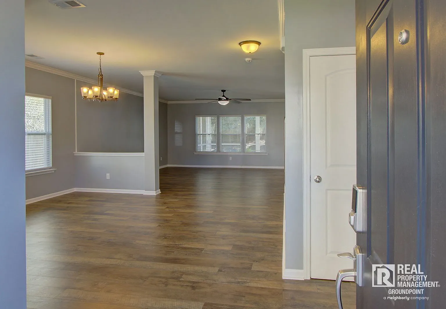 4 bed, 2.5 bath, 3064 sqft, $3,100 — Photo 3