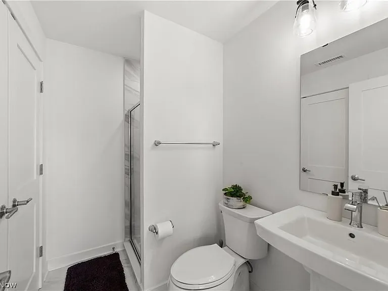 11206 N Park Pl #4 — Photo 29