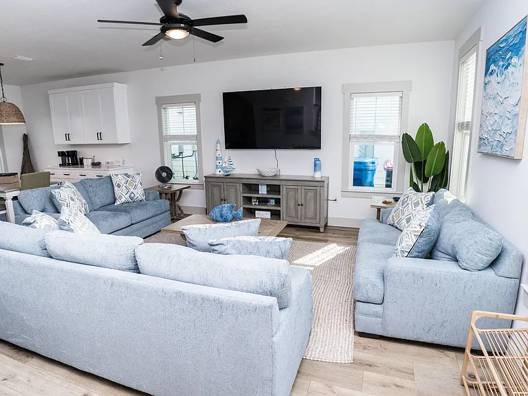 22524 Lakeview Dr — Photo 21