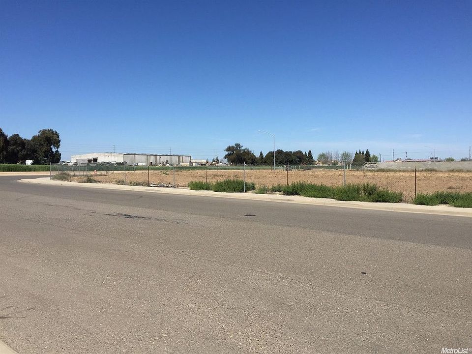 2nd image of 991 Partee Ln