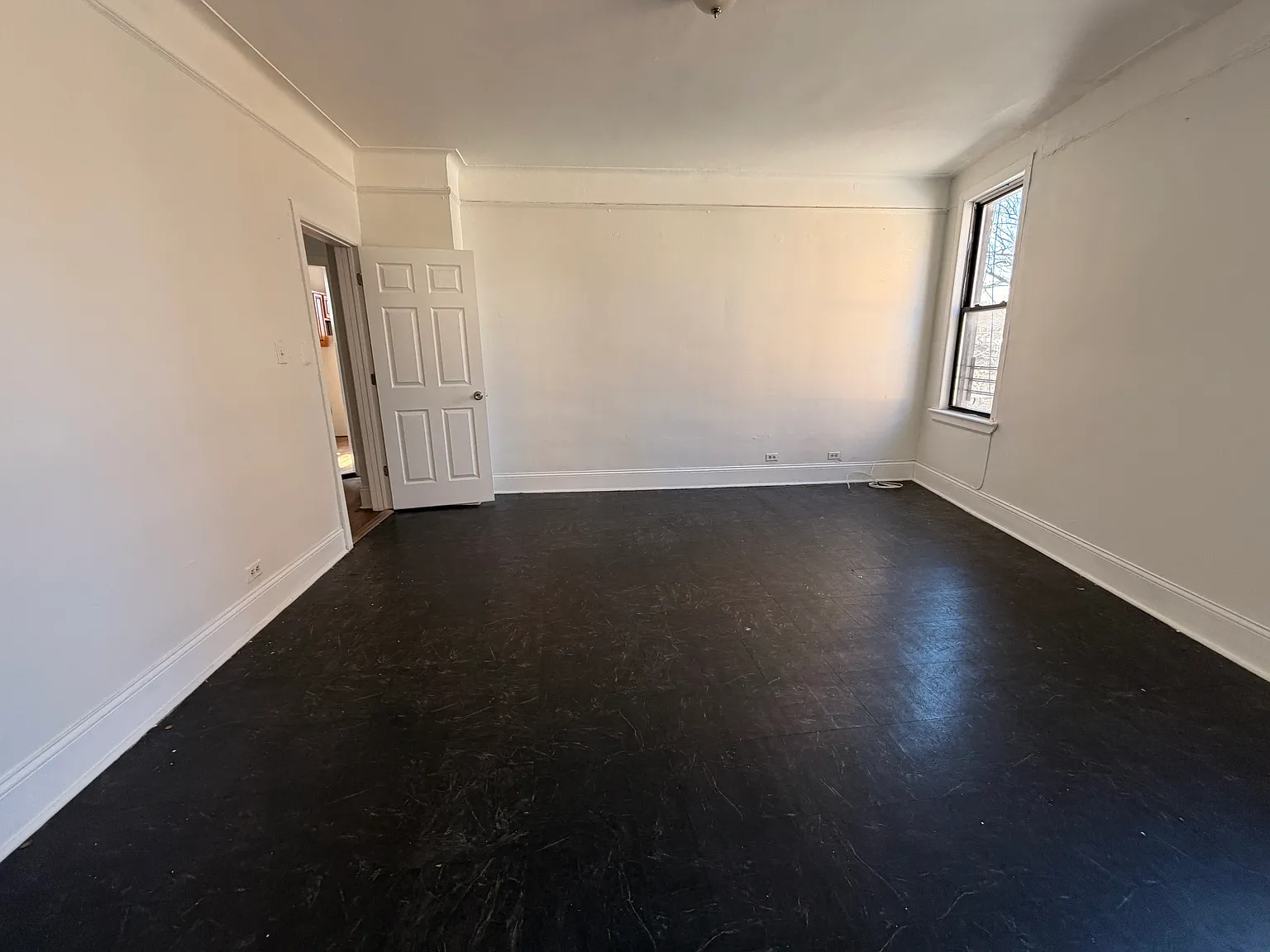 3 bed, $3,200 — Photo 4