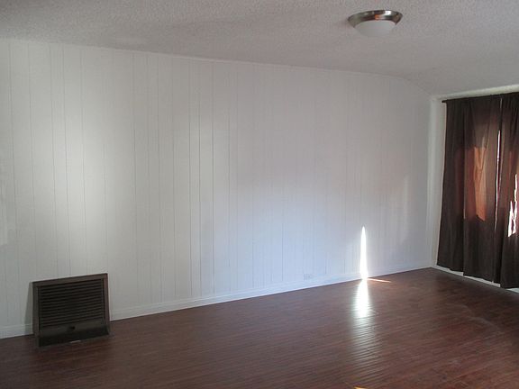 3rd image of 433 W Floral Dr