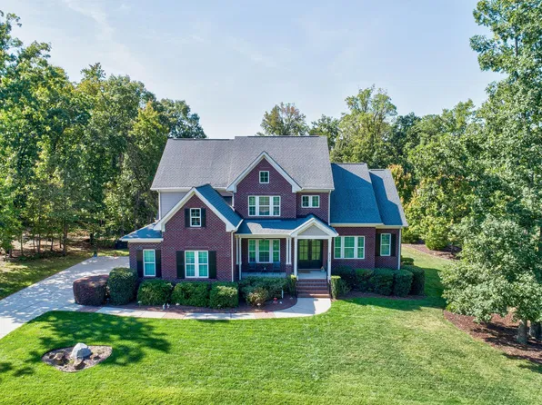3113 Floresta Dr, Apex, NC 27539