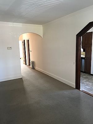 1st image of 32-21 Crescent St #2