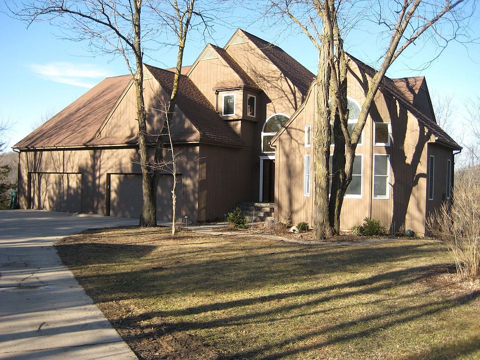 27715 Wildwood Drive