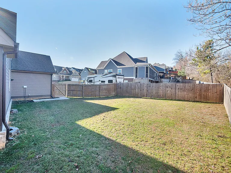 8052 Burgundy Cir — Photo 25