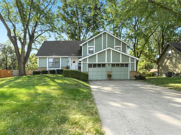 10615 W 48th St, Shawnee, KS 66203