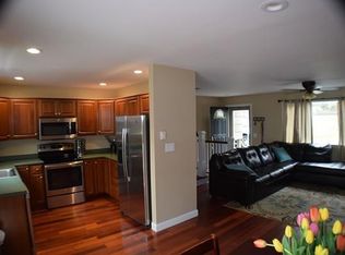 369 Blackstone St, Uxbridge, MA 01569