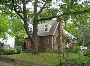 12 Lakeview Ave, West Haven, CT 06516