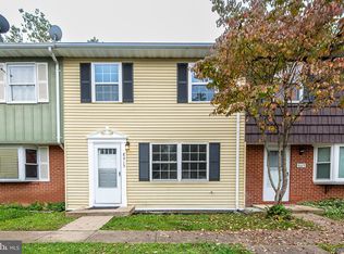 8613 Colston Ct, Marshall, VA 20115