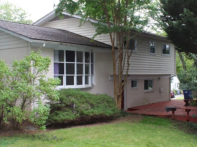 3334 Mansfield Rd — Photo 5