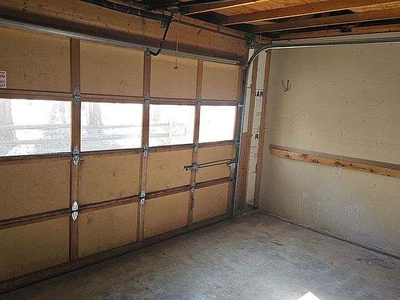 2nd image of 315 N Walnut St