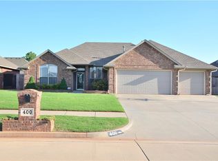 400 E Mobile Ter, Mustang, OK 73064