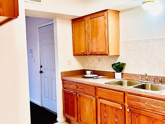 4th image of 12741 S La Crosse Ave APT 3C