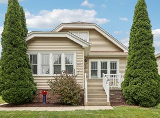 2225 S 62nd St, West Allis, WI 53219