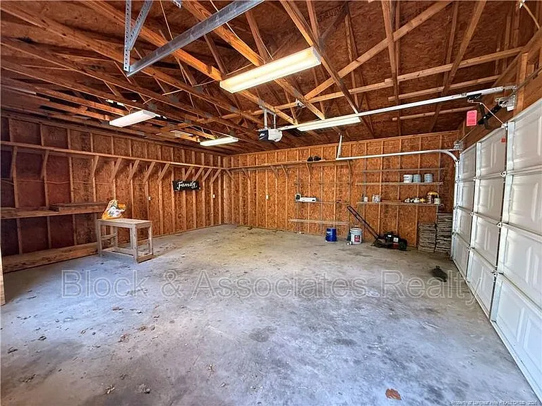3460 McChoen Dr — Photo 25