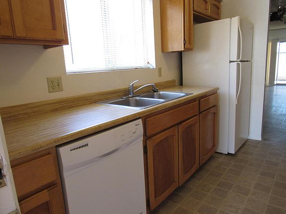3rd image of 4234 E La Cienega Dr
