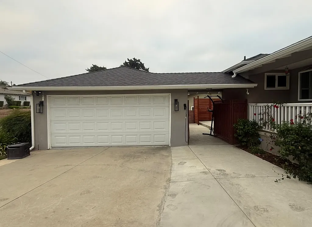 3 bed, 2.5 bath, 2356 sqft, $4,995 — Photo 3