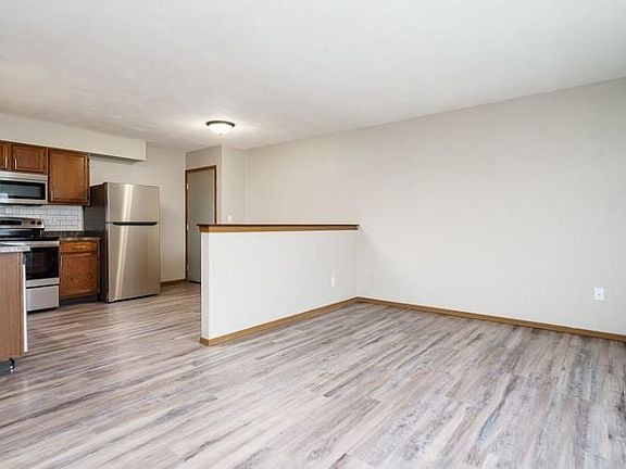 4th image of 5505 Windy Knoll Dr