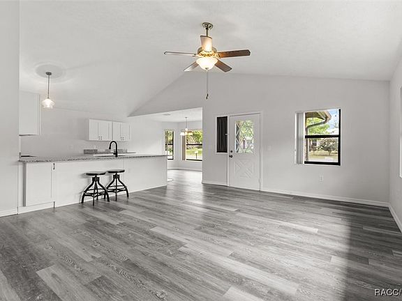 2nd image of 6172 W Pine Cir