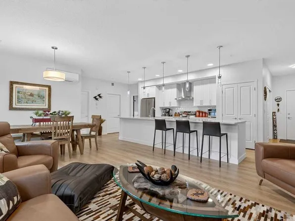 20295 E Seton Way SE #4104, Calgary, AB T3M 2P2