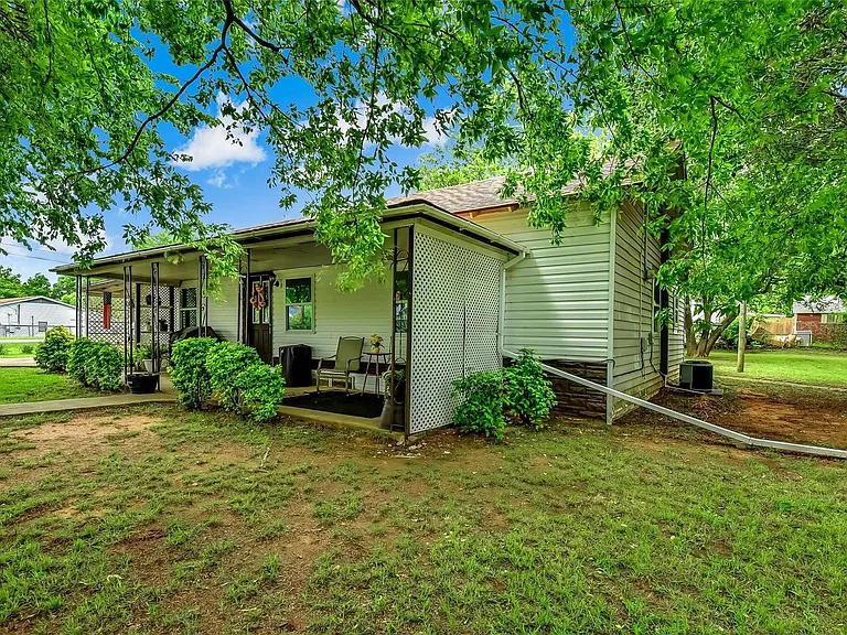 1001 Star St — Photo 16