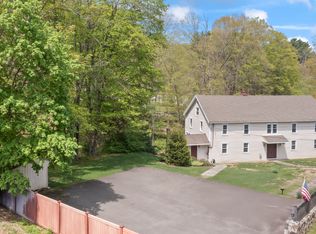 11 Glen Rd, Sandy Hook, CT 06482