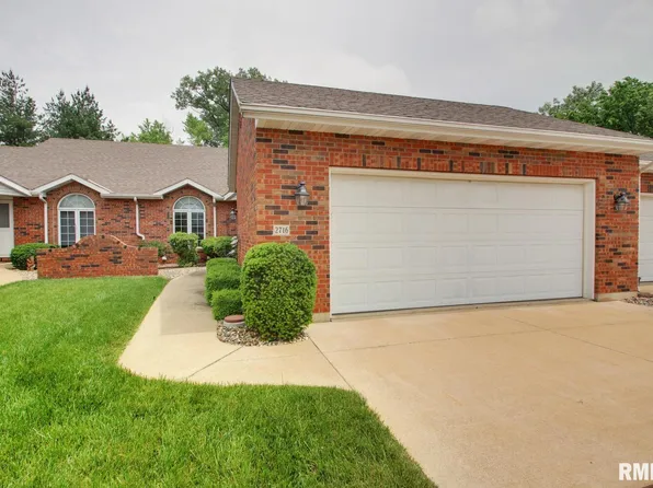 2716 Kings Pointe NE, Quincy, IL 62305