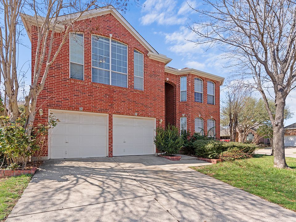 1st image of 3015 Honey Locust Dr
