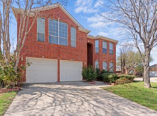 3015 Honey Locust Dr, Euless, TX 76039