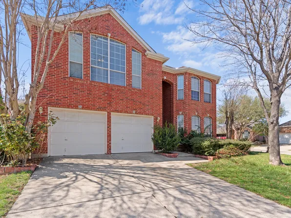 3015 Honey Locust Dr, Euless, TX 76039