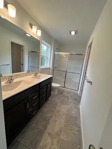 33 Long Bend Dr — Photo 20