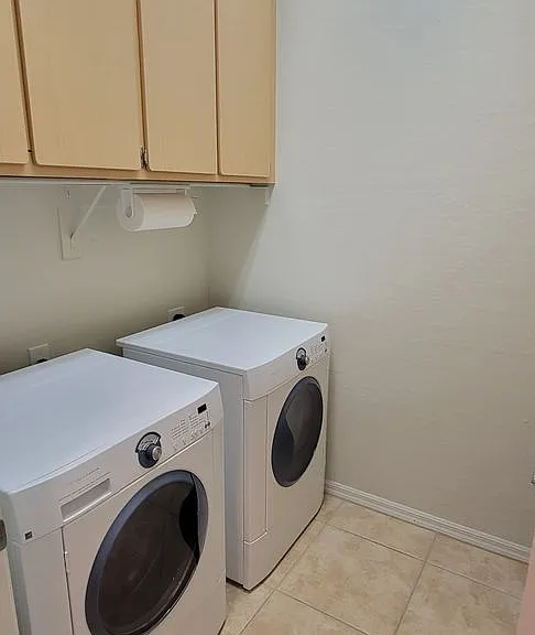 1342 Springdale Ln — Photo 25