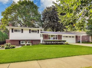 1407 W Grove St, Arlington Heights, IL