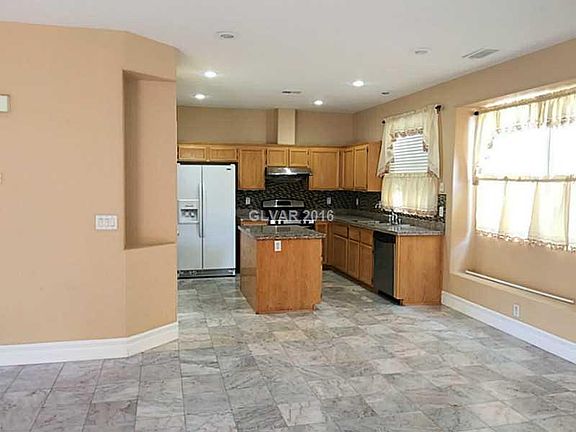 4th image of 8218 Golden Cypress Ave