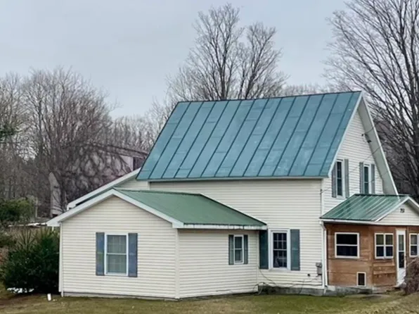 752 Southwoods Rd, Brushton, NY 12916