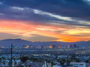 570 Los Feliz St, Las Vegas, NV 89110