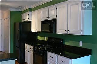 2nd image of 39 Barony Place Cir
