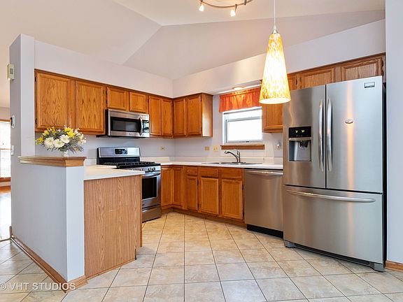 3rd image of 24137 W Primrose Cir